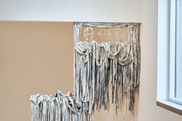 <p>Diana Al-Hadid,&nbsp;<em>Moving Target&nbsp;</em>[detail], 2014. Polymer gypsum, fiberglass, steel, copper leafing, aluminum leafing, pigment. Courtesy of the artist. Photo: Jonathan Vanderweit.&nbsp;</p>
