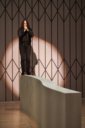 <p>Math Bass,&nbsp;<em>a picture stuck in the mirror performance</em>, 2021. Photo: Jonathan Vanderweit.</p>
