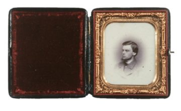 <p>Unknown photographer. <em>Untitled</em>. c. 1860. Opalotype. Henry Art Gallery, extended loan of Joseph and Elaine Monsen, 79/242.</p>
