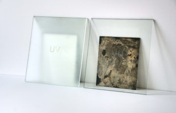 <p>Carrie Yamaoka. <em>UV/VU</em>. 1992. Etched glass and mirrors. Courtesy of the artist.</p>
